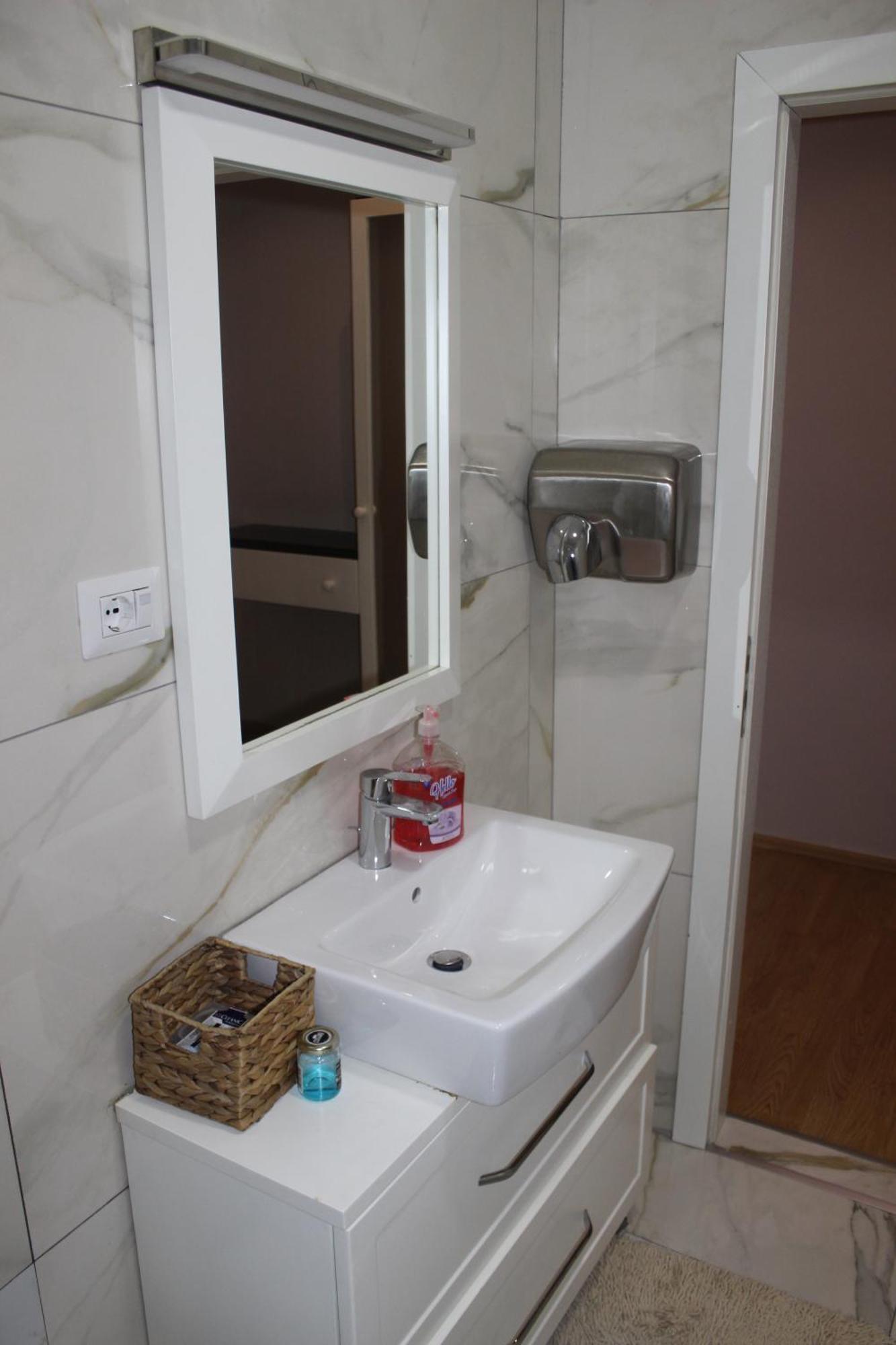 Luxury Blloku Tirana Apartment Exterior foto